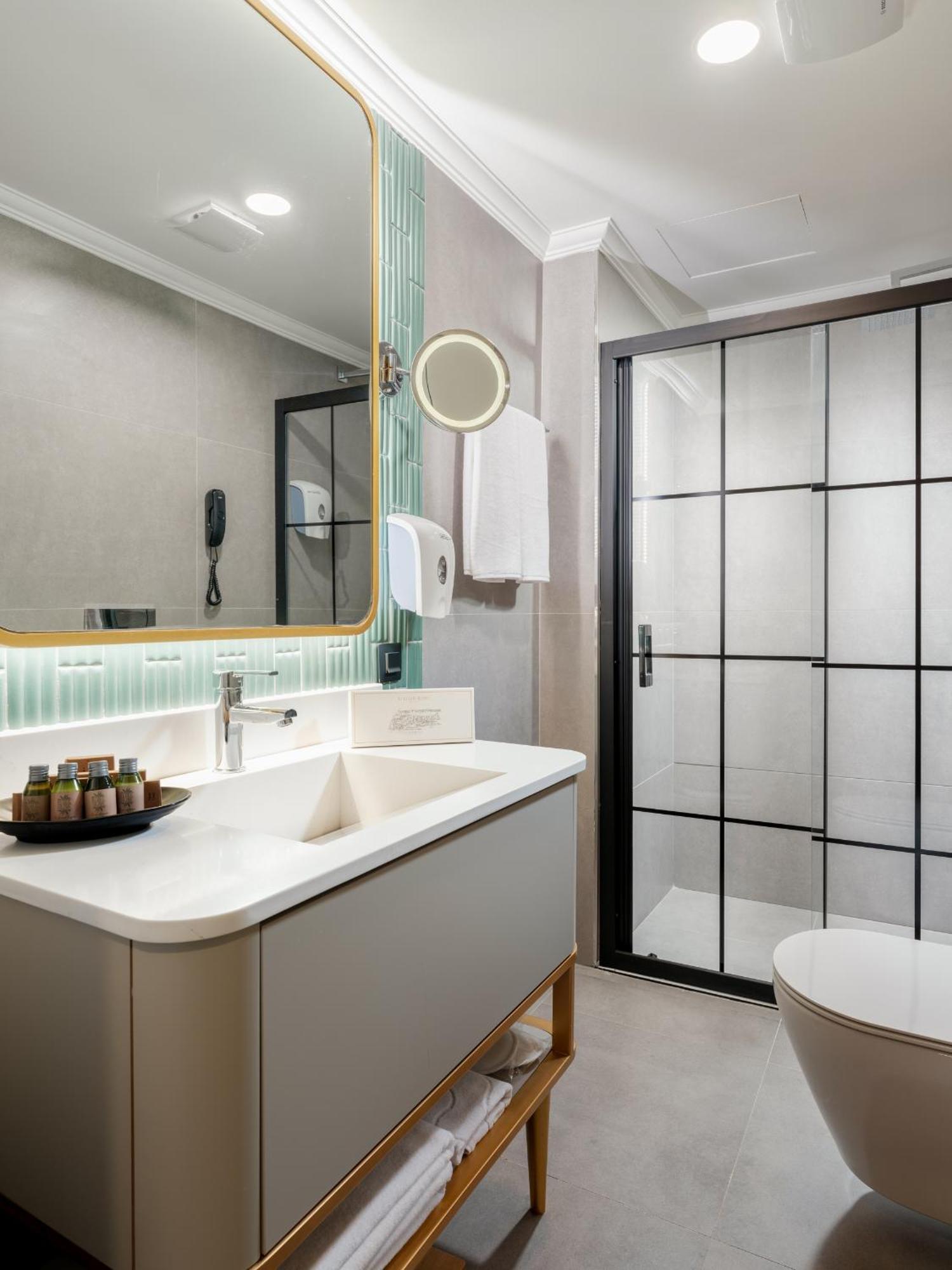 Perla Pura Hotell Izmir Exteriör bild